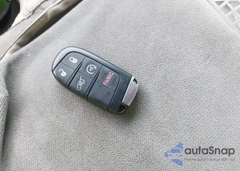 2015 Jeep Grand Cherokee High Altitude z USA, uszkodzony, nr VIN 1C4RJFCT8FC129611